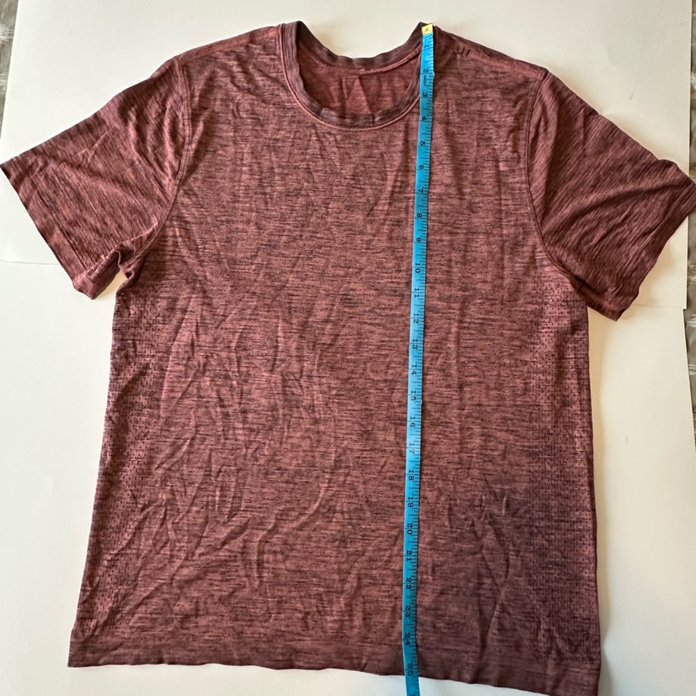 Men’s Lululemon metal vent tech workout tee size medium t shirt m